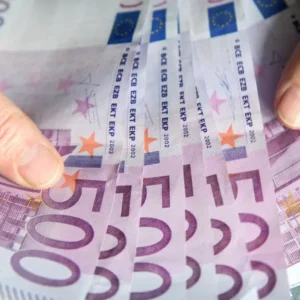 Euro 500 bills
